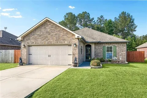 $295,000 | 712 Branch Crossing Drive, Covington, LA 70435