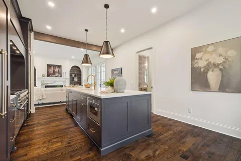 $3,195,000 | 4717 Meadow Road, Edina, MN 55424