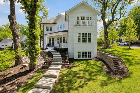 $3,195,000 | 4717 Meadow Road, Edina, MN 55424