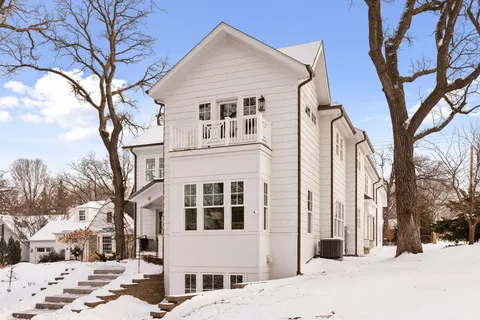 $3,195,000 | 4717 Meadow Road, Edina, MN 55424