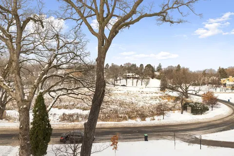 $3,195,000 | 4717 Meadow Road, Edina, MN 55424