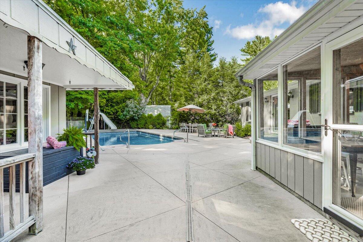 12150 Dunes Road Sawyer, MI 49125 - Photo 52 of 83 Back Patio