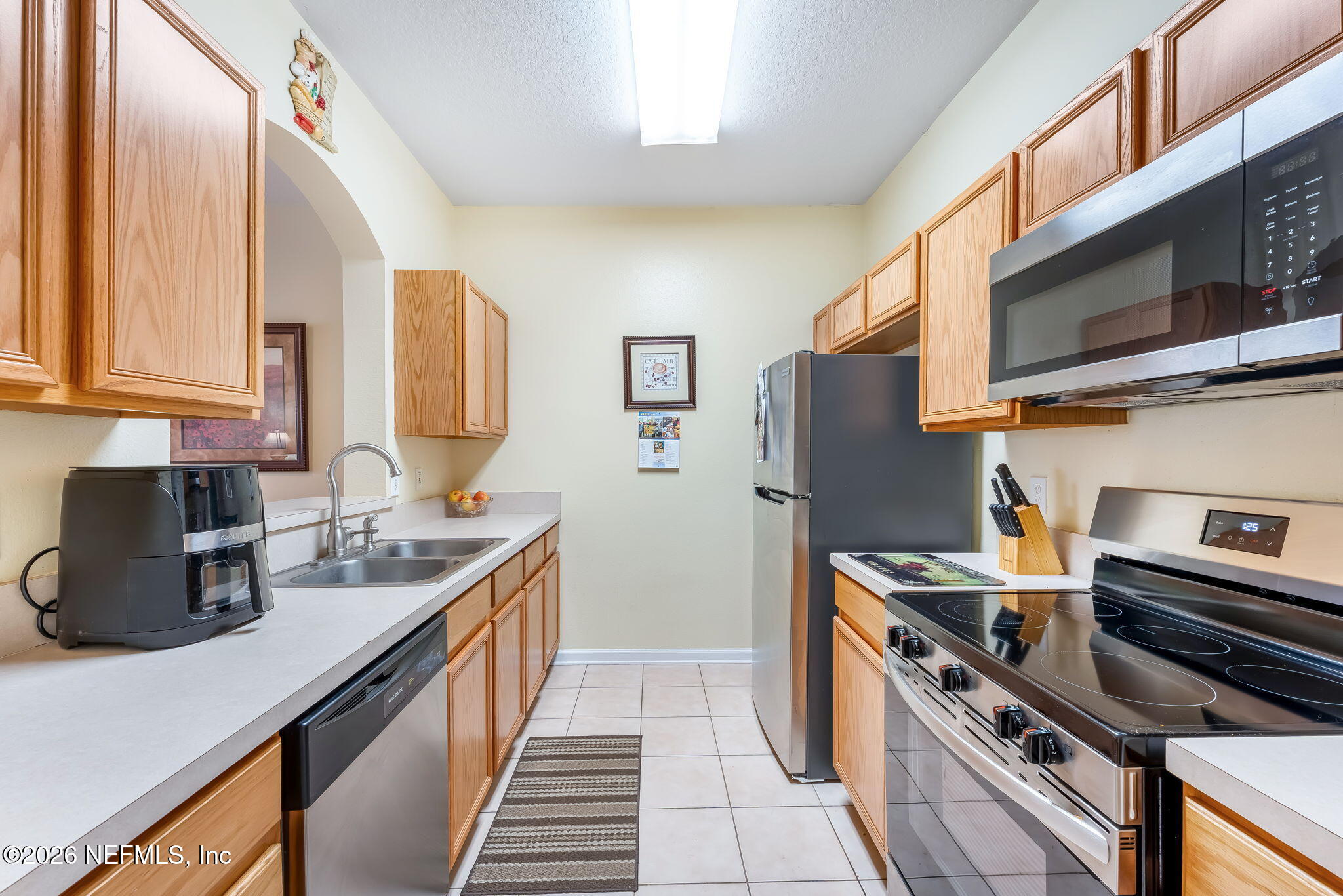 7990 Baymeadows Road East, Unit 416 Jacksonville, FL 32256 - Photo 5 of 32 5-web-or-mls-Kitchen