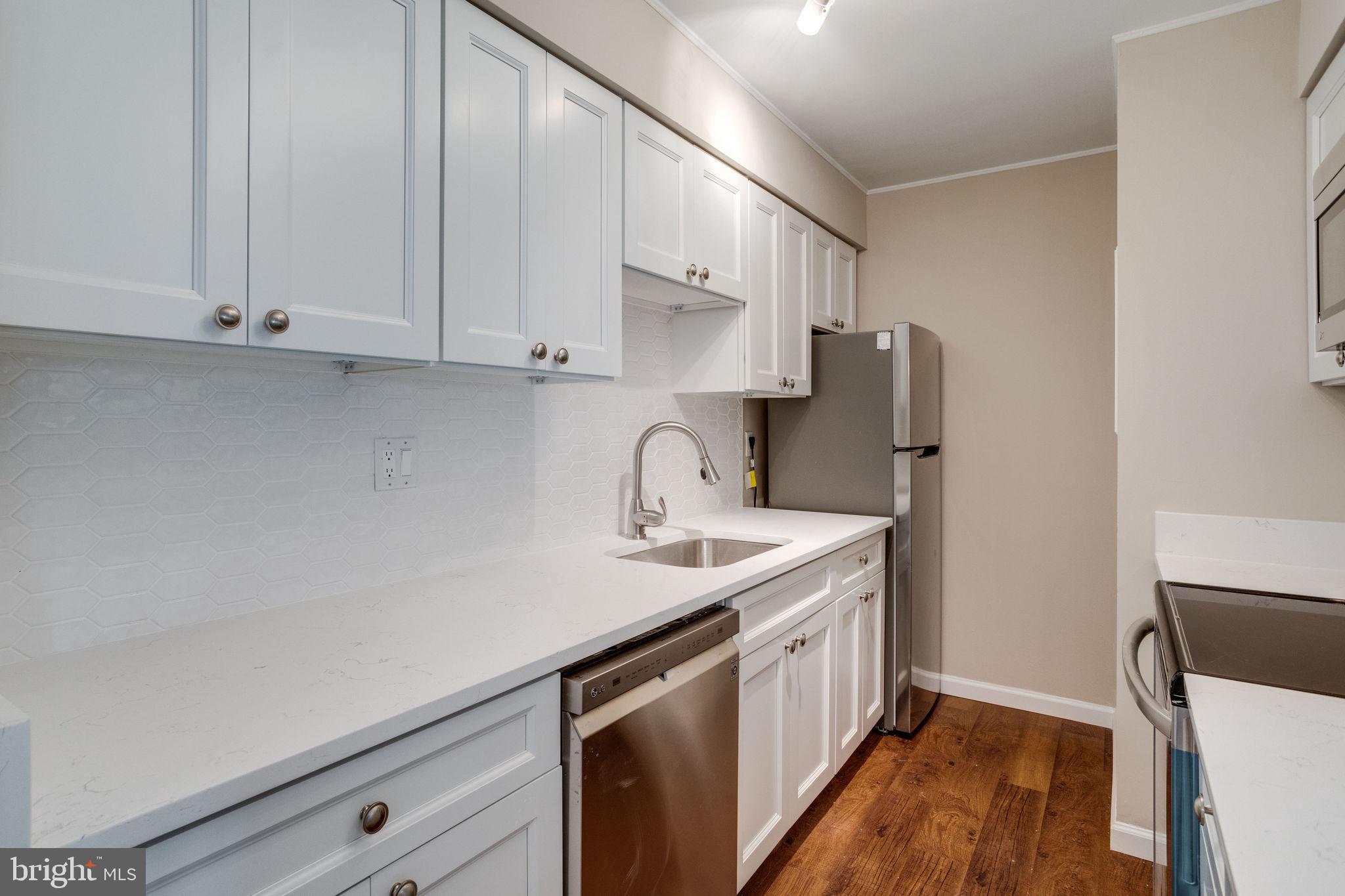 5906 Bayshire Road, Unit 170 Springfield, VA 22152 - Photo 3 of 30 Gallery Image 3