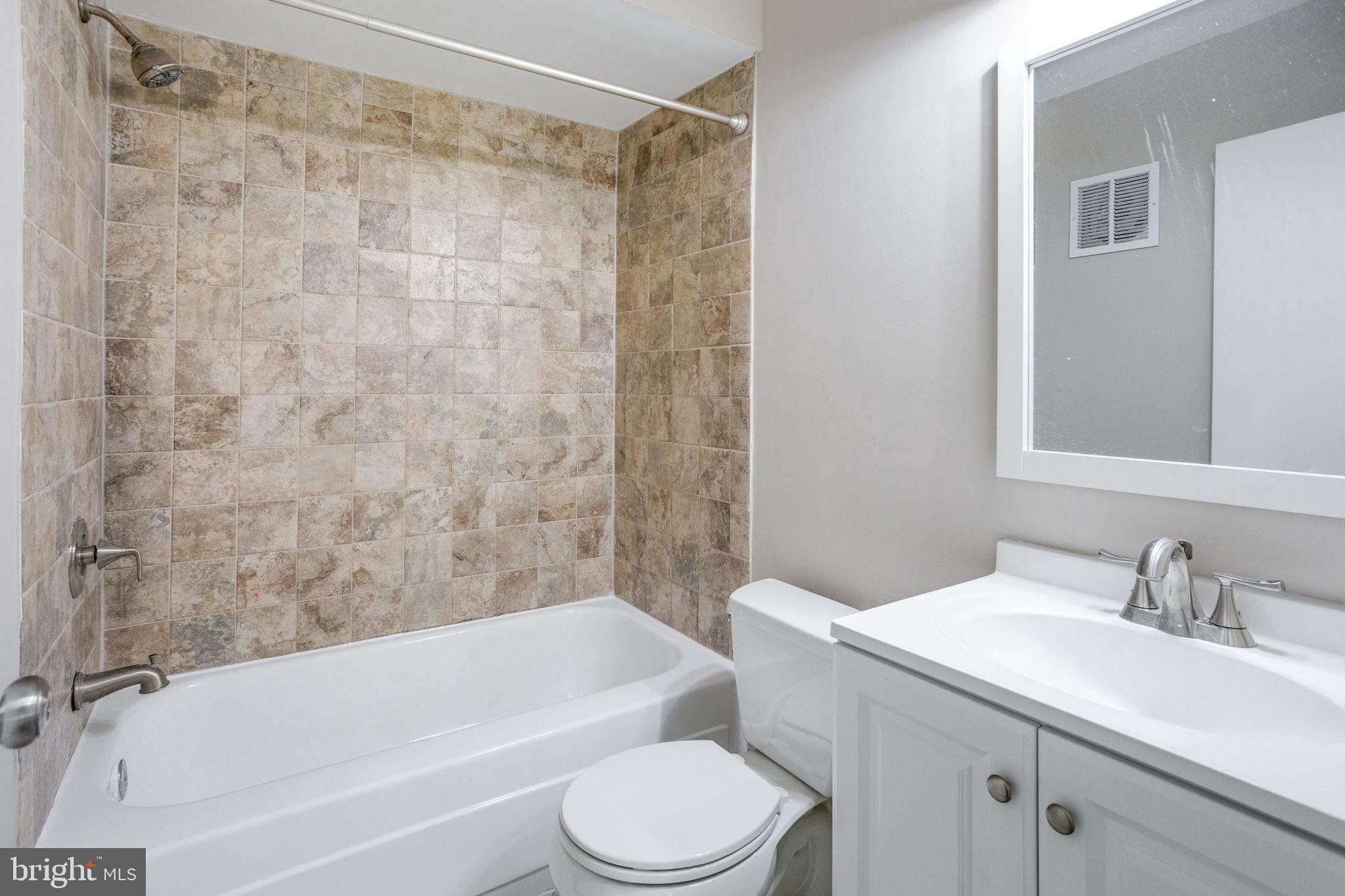 5906 Bayshire Road, Unit 170 Springfield, VA 22152 - Photo 22 of 30 Gallery Image 22