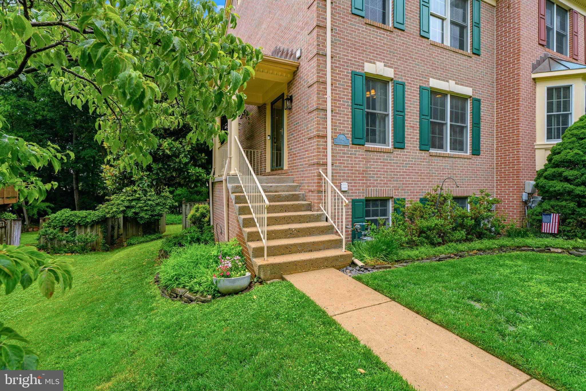 942 Walnut Wood Road Cockeysville, MD 21030 - Photo 3 of 52