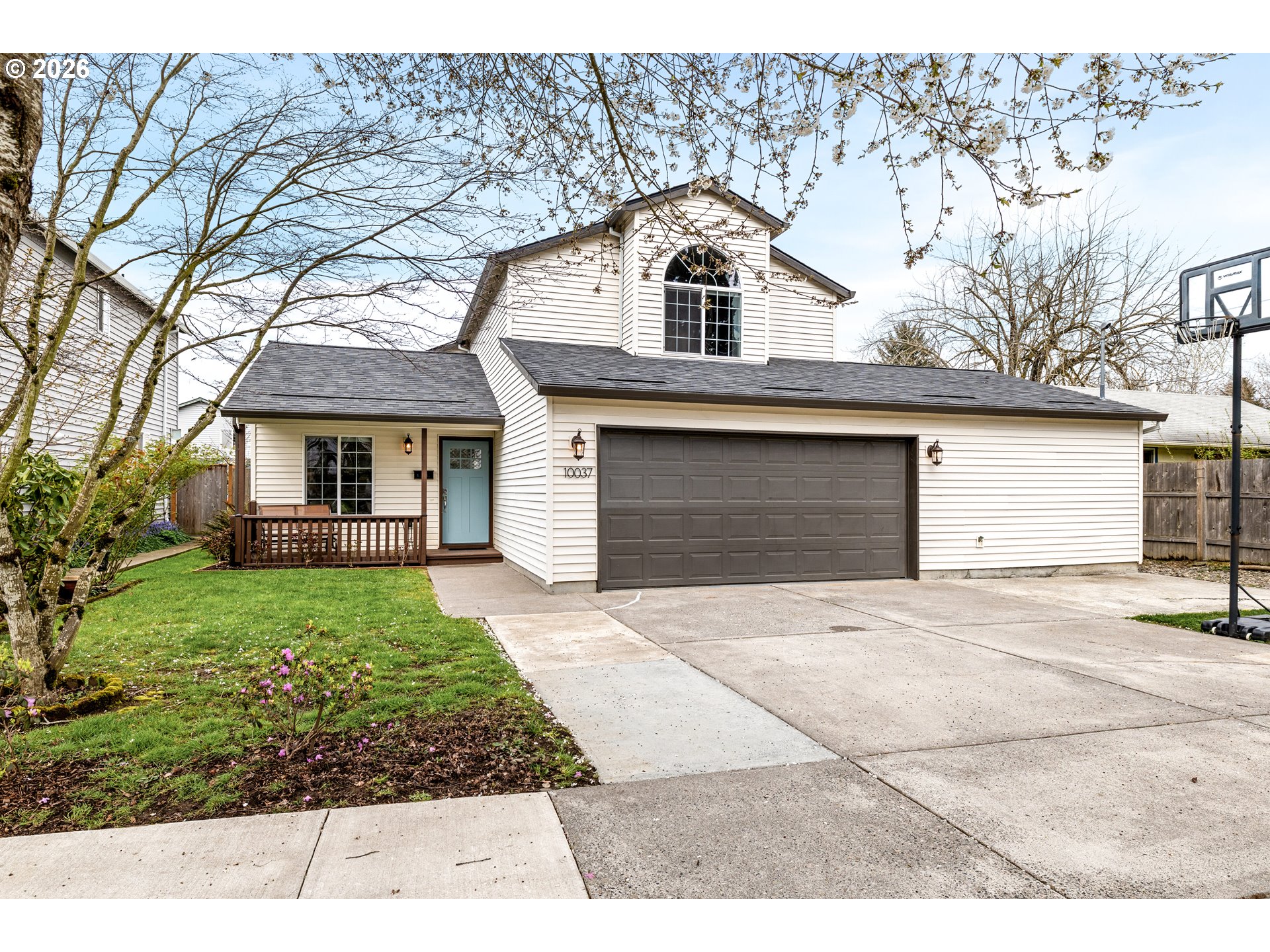 10037 North Polk Avenue Portland, OR 97203 - Photo 2 of 48
