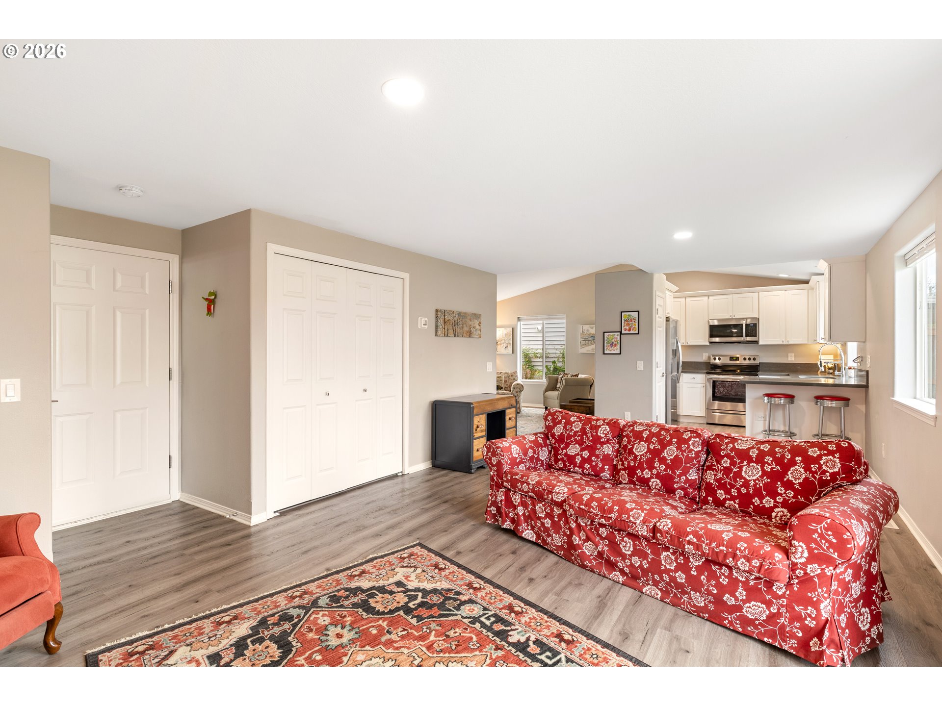 10037 North Polk Avenue Portland, OR 97203 - Photo 21 of 48