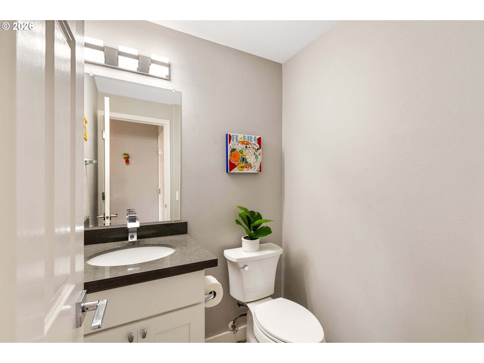 10037 North Polk Avenue Portland, OR 97203 - Photo 22 of 48