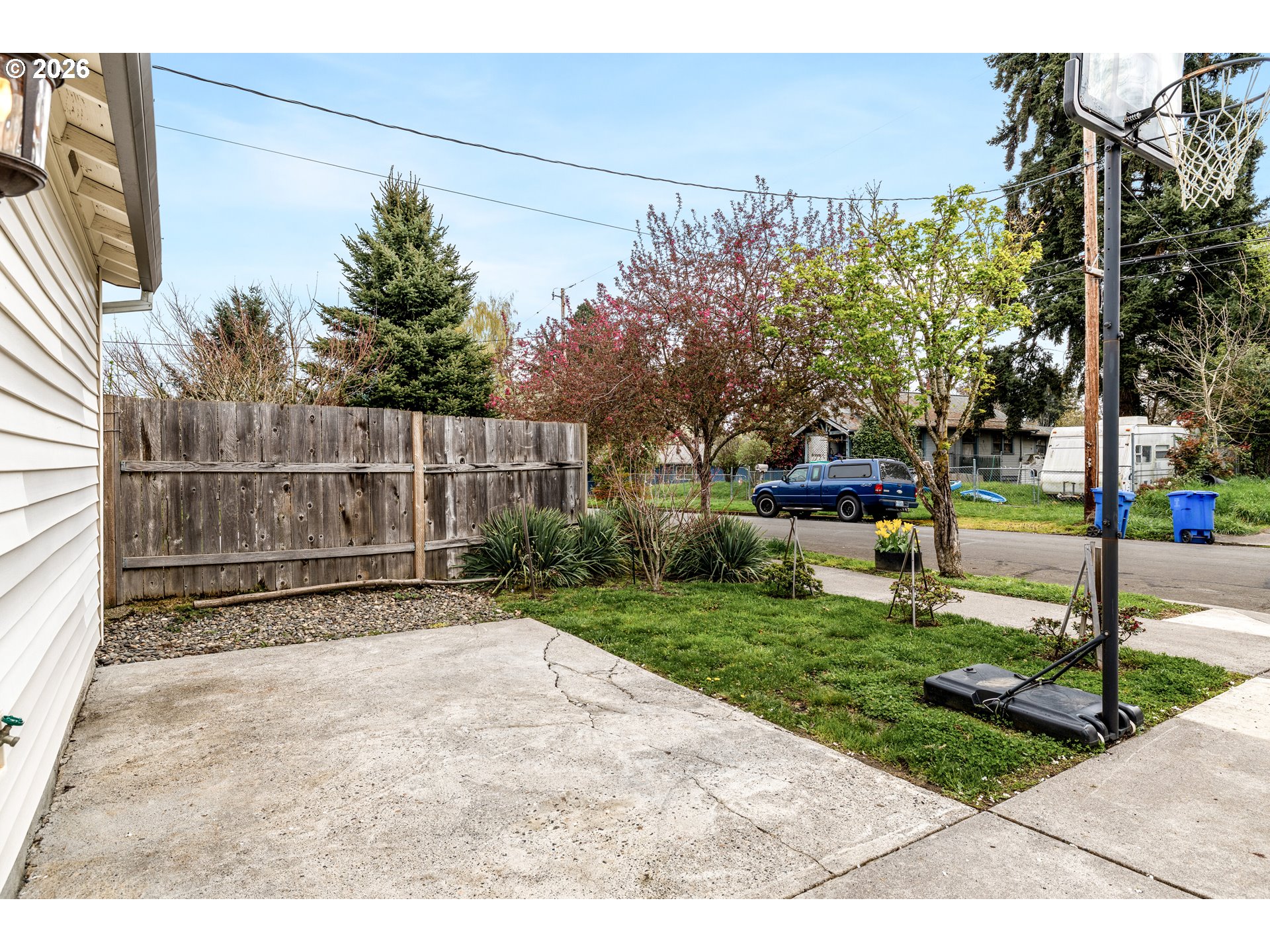 10037 North Polk Avenue Portland, OR 97203 - Photo 43 of 48