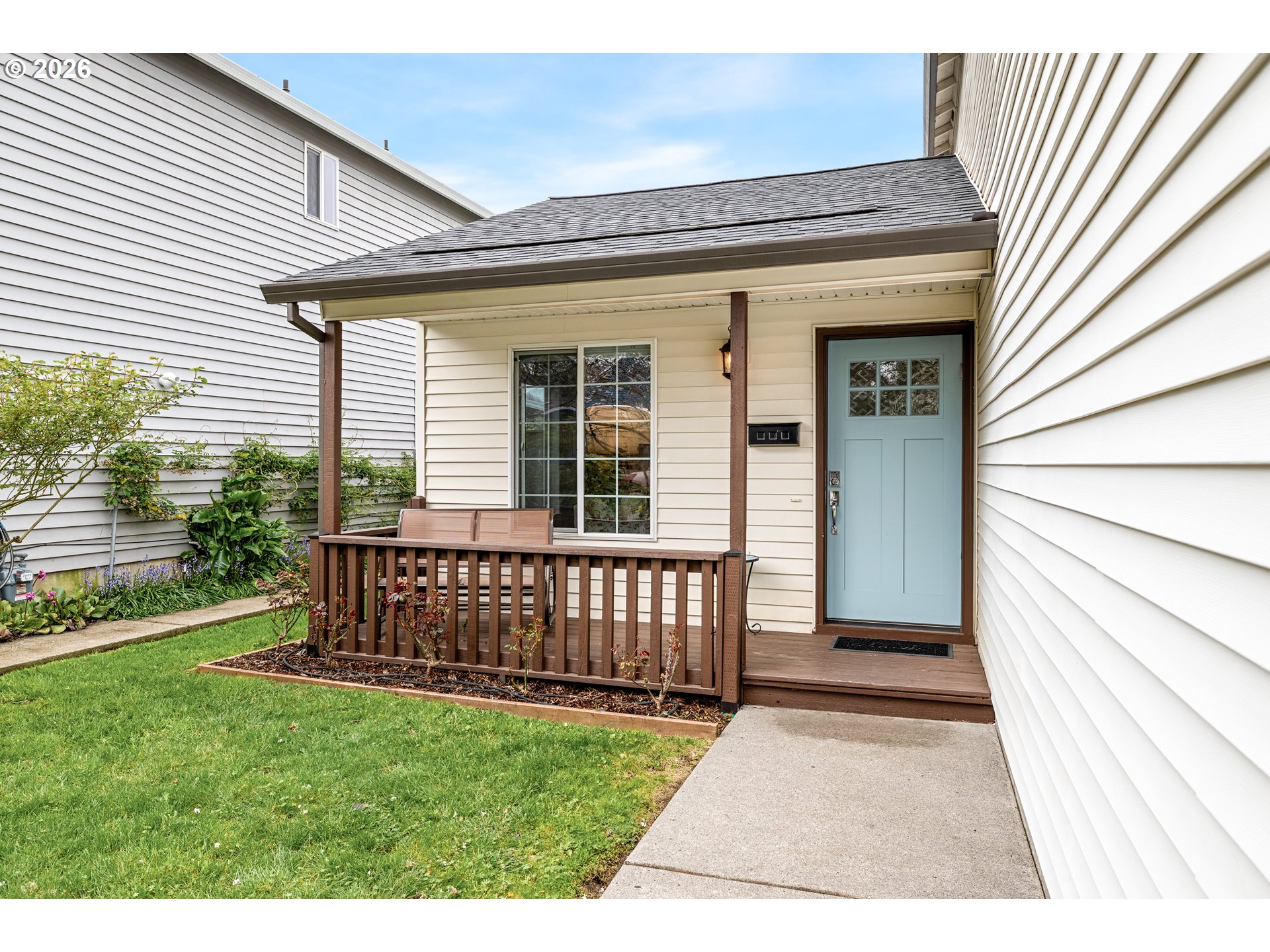 10037 North Polk Avenue Portland, OR 97203 - Photo 5 of 48
