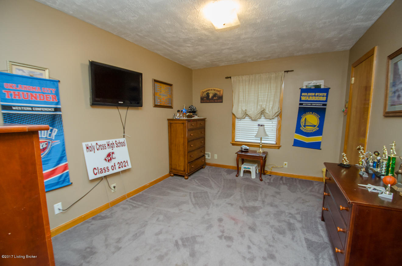 3507 Janell Road Louisville, KY 40216 - Photo 16 of 32 Bedroom 1