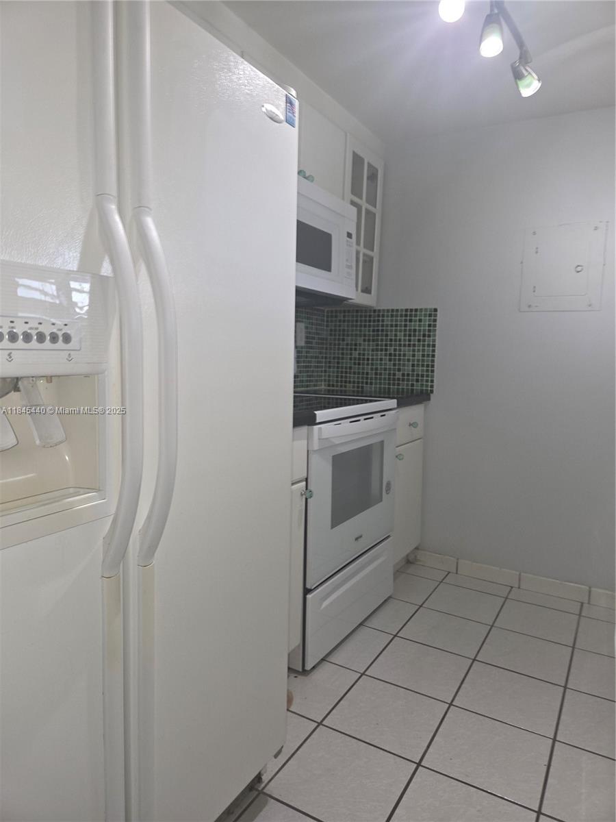 2690 Southwest 22nd Avenue, Unit 507 Miami, FL 33133 - Photo 18 of 20