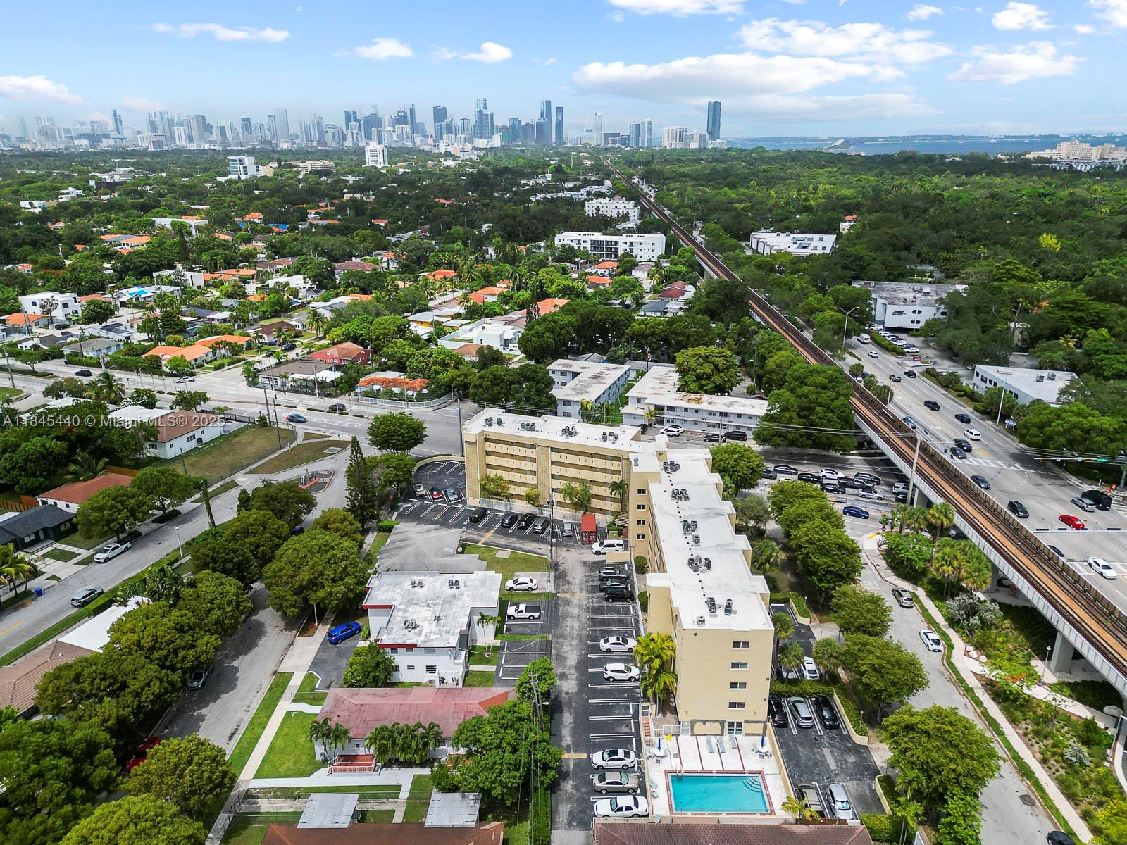 2690 Southwest 22nd Avenue, Unit 507 Miami, FL 33133 - Photo 7 of 20 a view of city