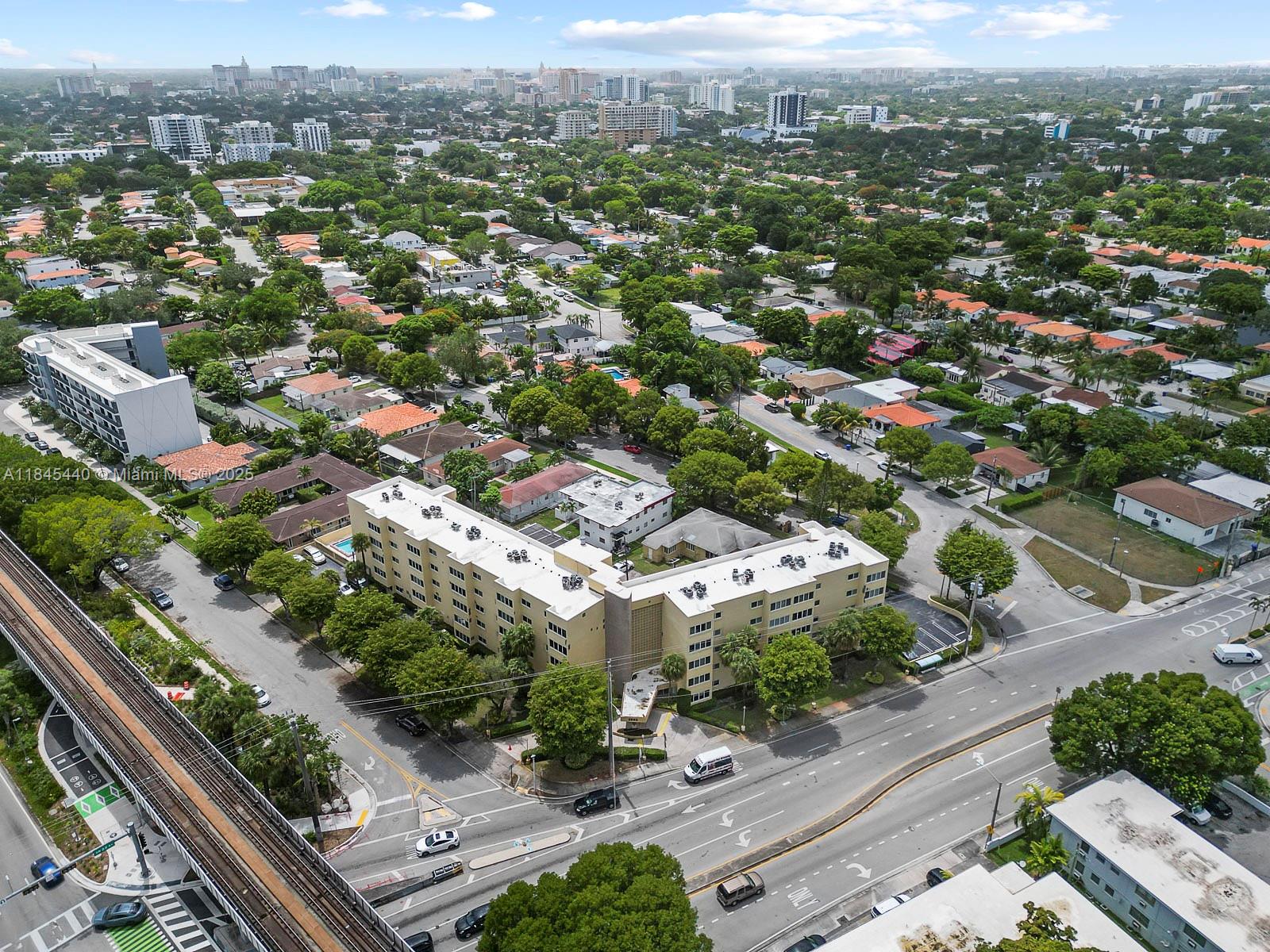 2690 Southwest 22nd Avenue, Unit 507 Miami, FL 33133 - Photo 9 of 20 an aerial view of residential houses with outdoor space