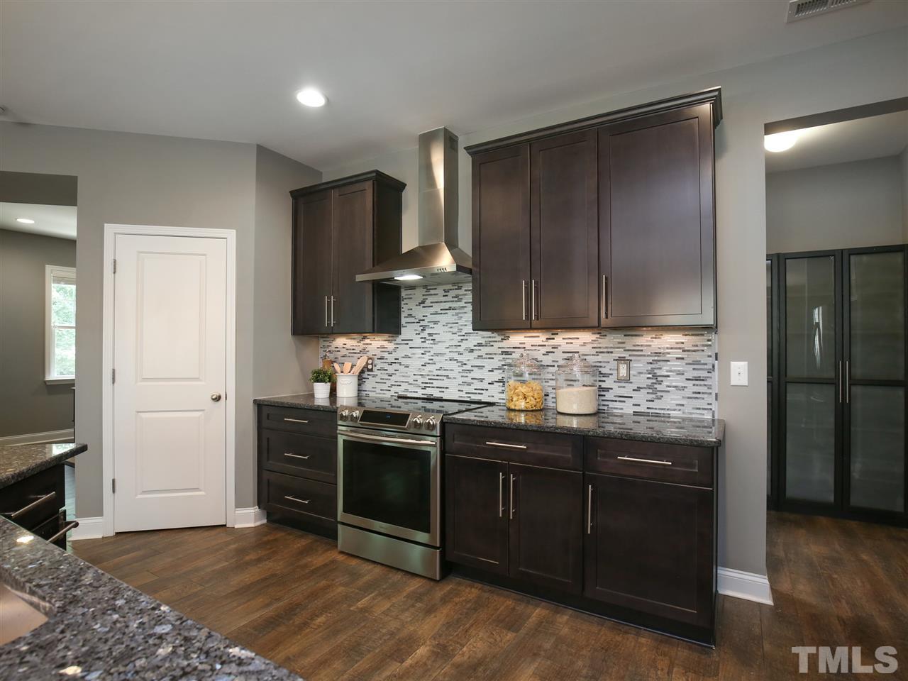 459 Plainview Avenue Raleigh, NC 27604 - Photo 6 of 24