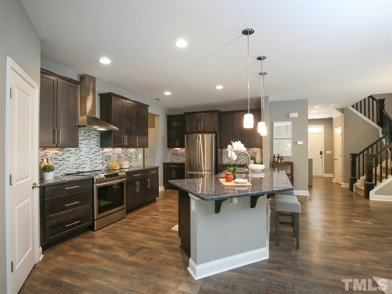 459 Plainview Avenue Raleigh, NC 27604 - Photo 7 of 24