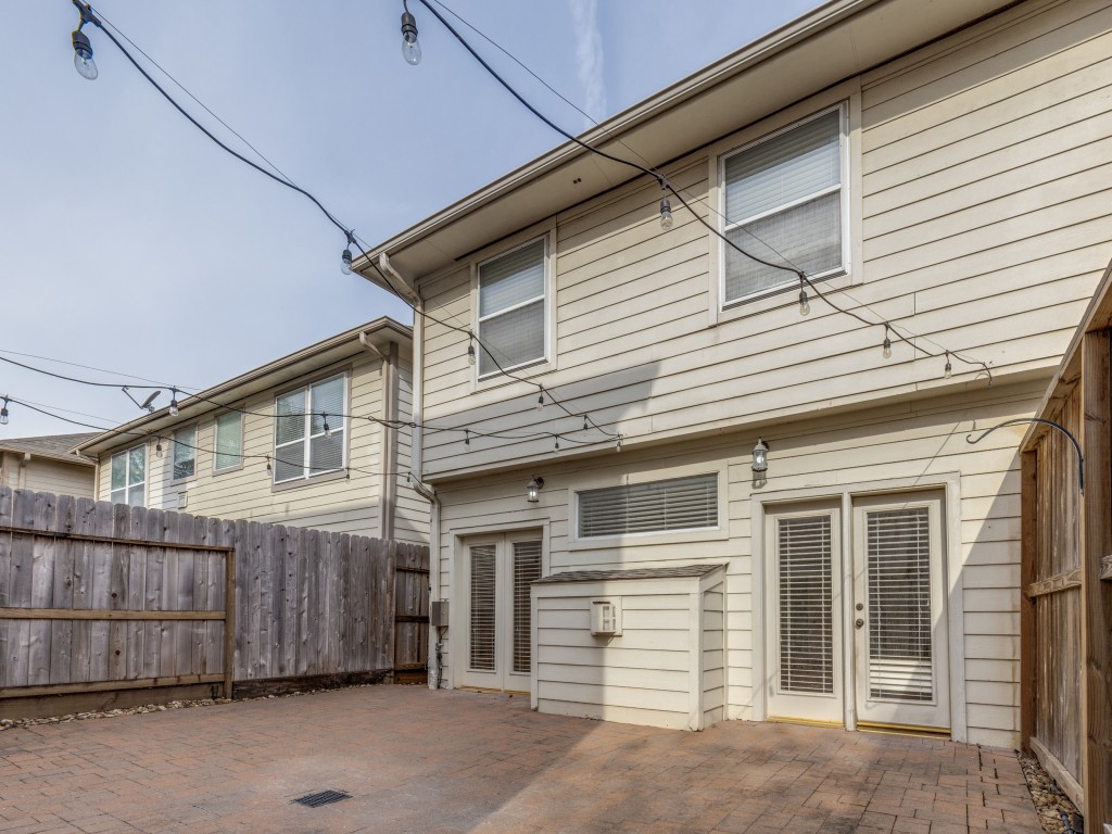 5413 Nolda Street Houston, TX 77007 - Photo 24 of 25 a view of a house with a garage