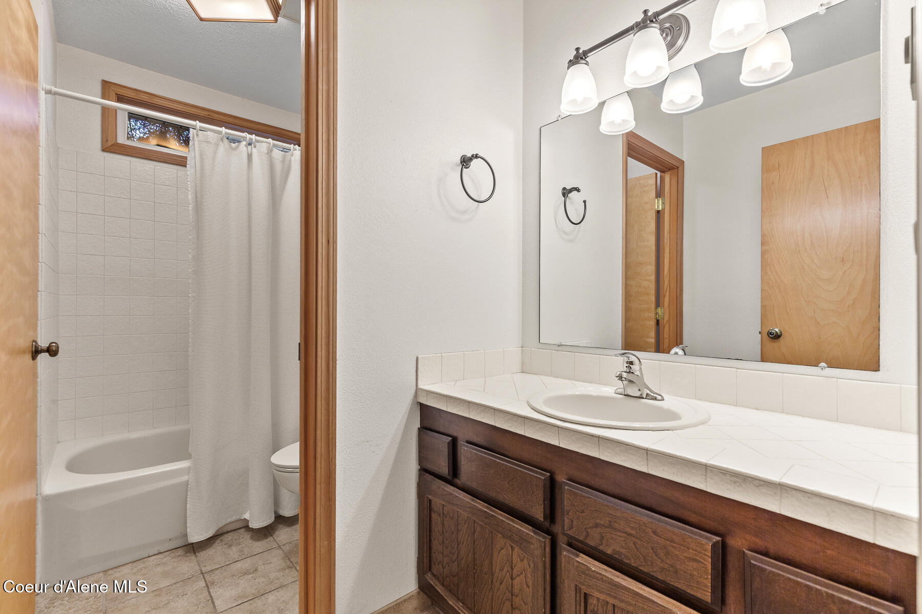 1309 Metaline Lane Sandpoint, ID 83864 - Photo 18 of 50 Primary Bathroom