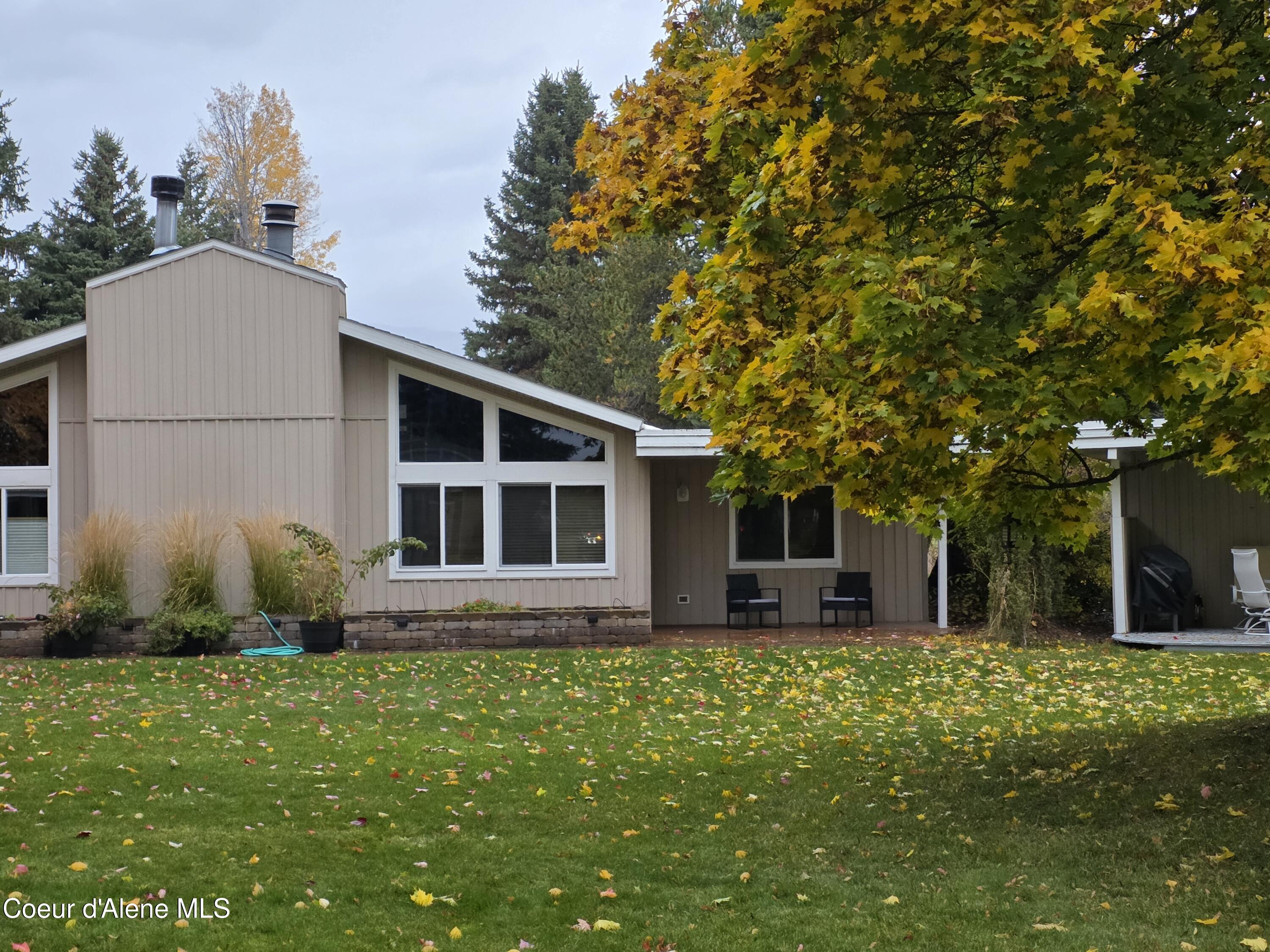 1309 Metaline Lane Sandpoint, ID 83864 - Photo 5 of 50 Windows Galore