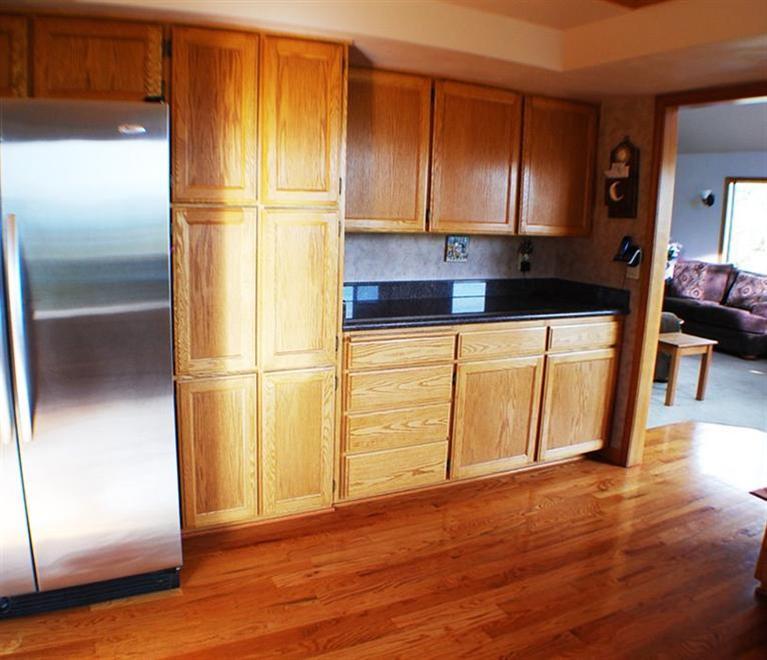 4868 Pioneer Road Medford, OR 97501 - Photo 10 of 35 Additional Photo