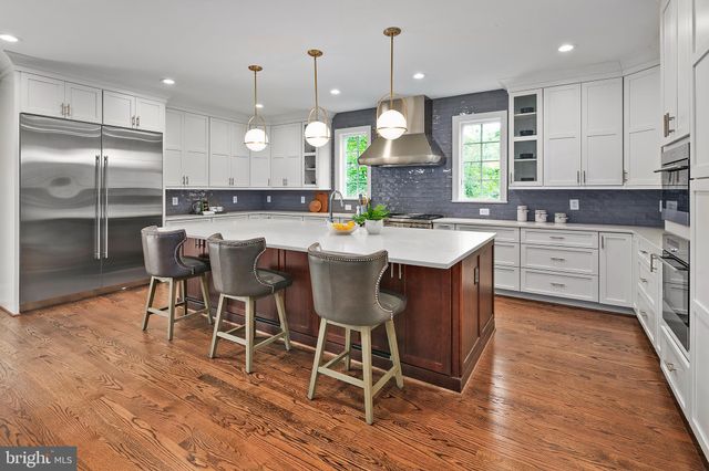 $2,450,000 | 5946 Oakdale Road, McLean, VA 22101