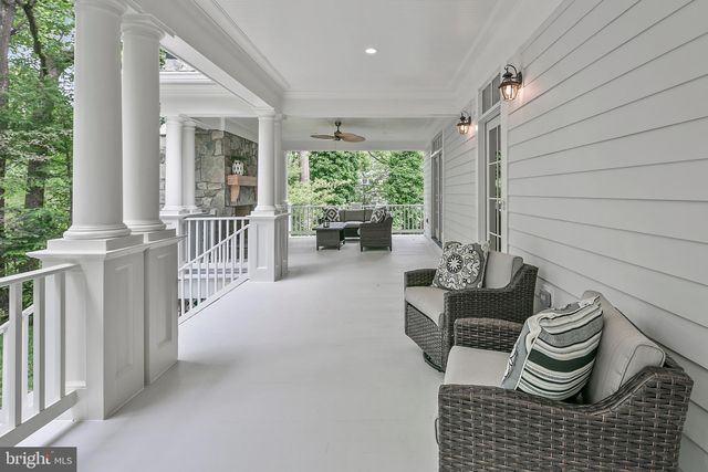 $2,450,000 | 5946 Oakdale Road, McLean, VA 22101