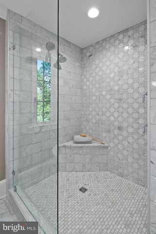 $2,450,000 | 5946 Oakdale Road, McLean, VA 22101