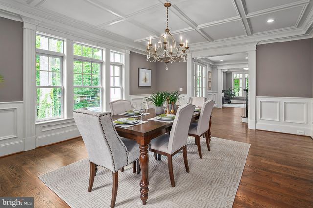 $2,450,000 | 5946 Oakdale Road, McLean, VA 22101