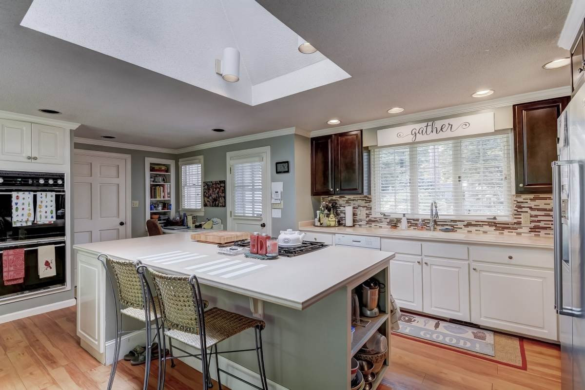 6612 Electra Drive Raleigh, NC 27607 - Photo 9 of 20 Photo 9