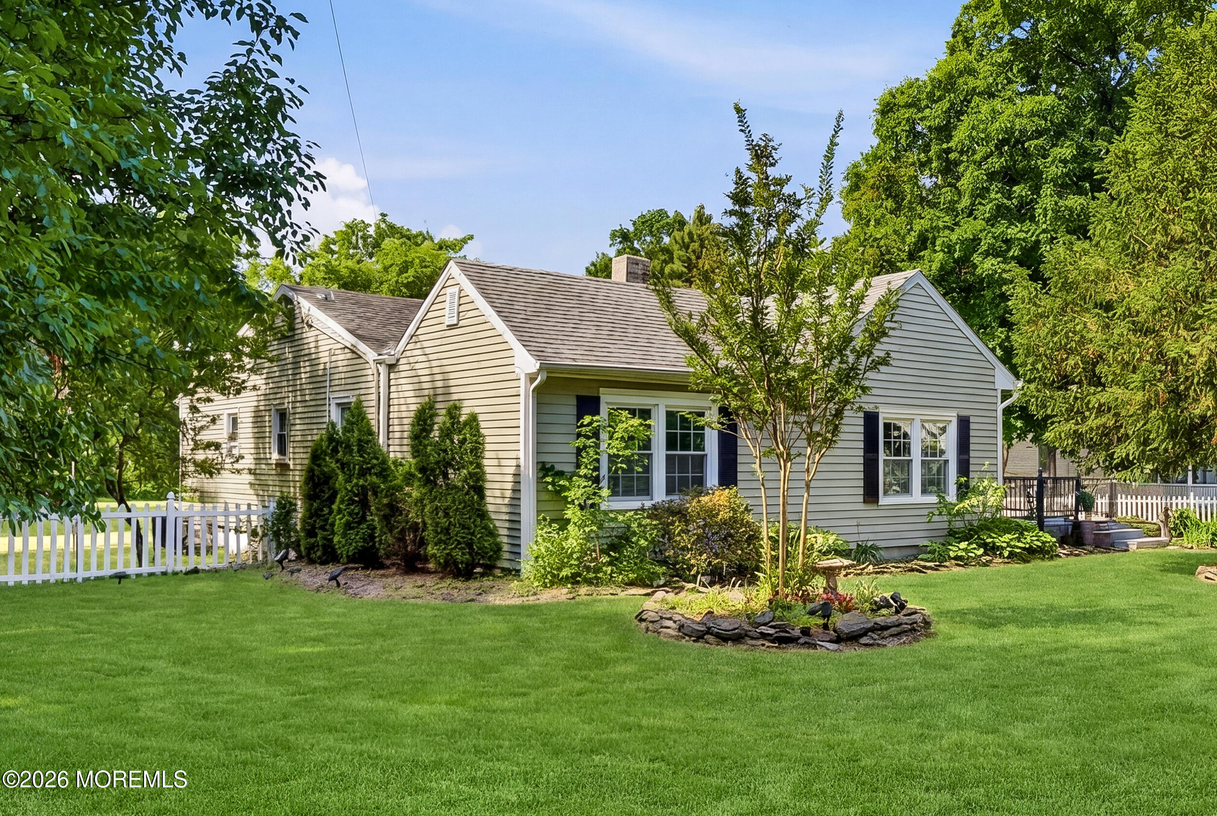 2605 Woolley Road Wall, NJ 07719 - Photo 24 of 38 009