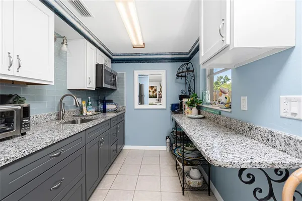 $2,300 | 26 French Avenue, Englewood, FL 34223