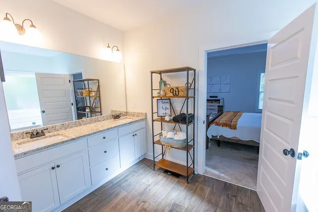 a view of a storage & utility room