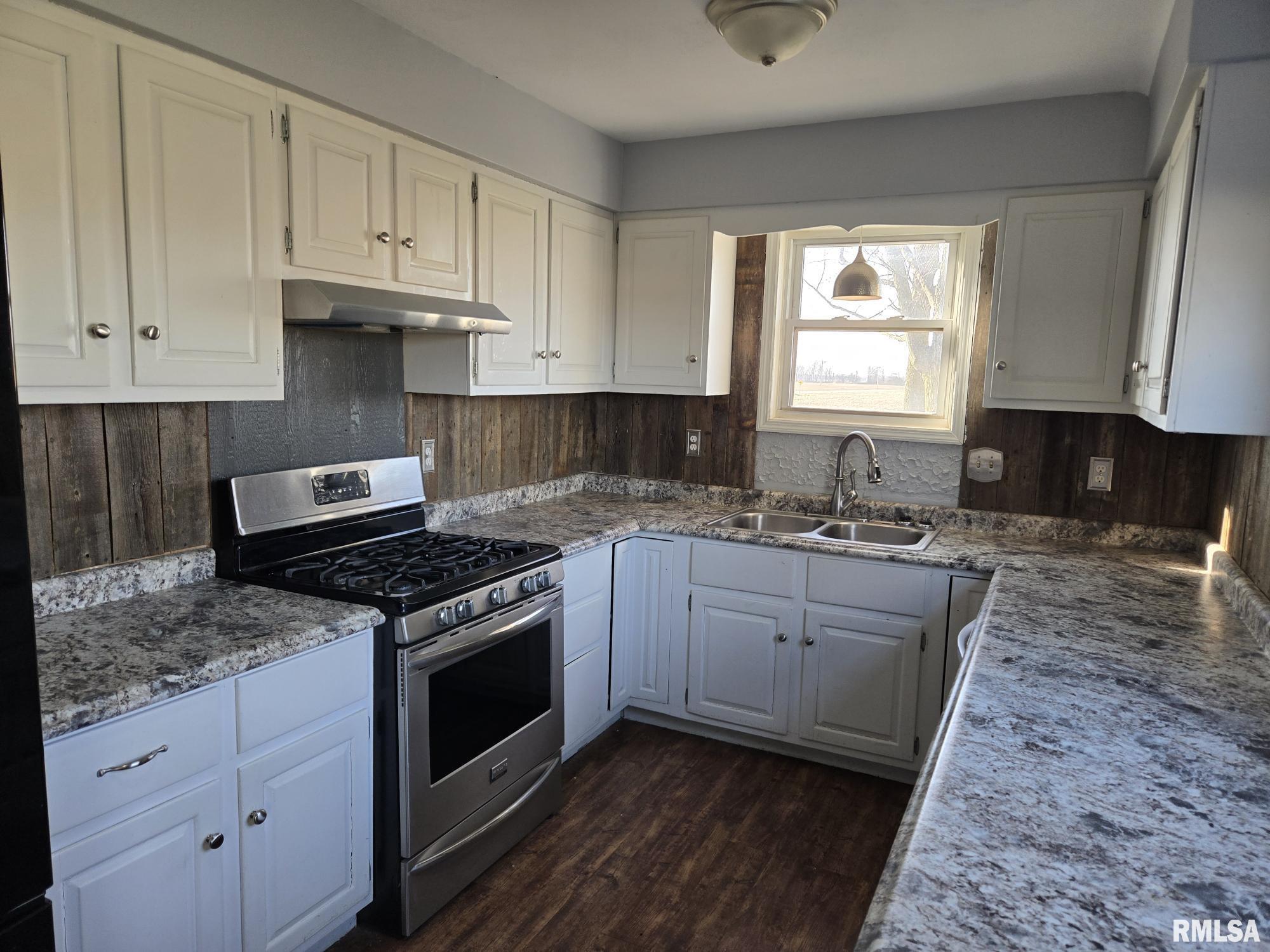 12211 Shattuc Road Carlyle, IL 62231 - Photo 5 of 12 Gallery Image 5
