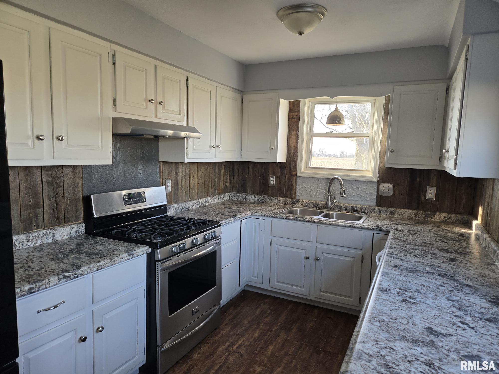 12211 Shattuc Road Carlyle, IL 62231 - Photo 6 of 12 Gallery Image 6