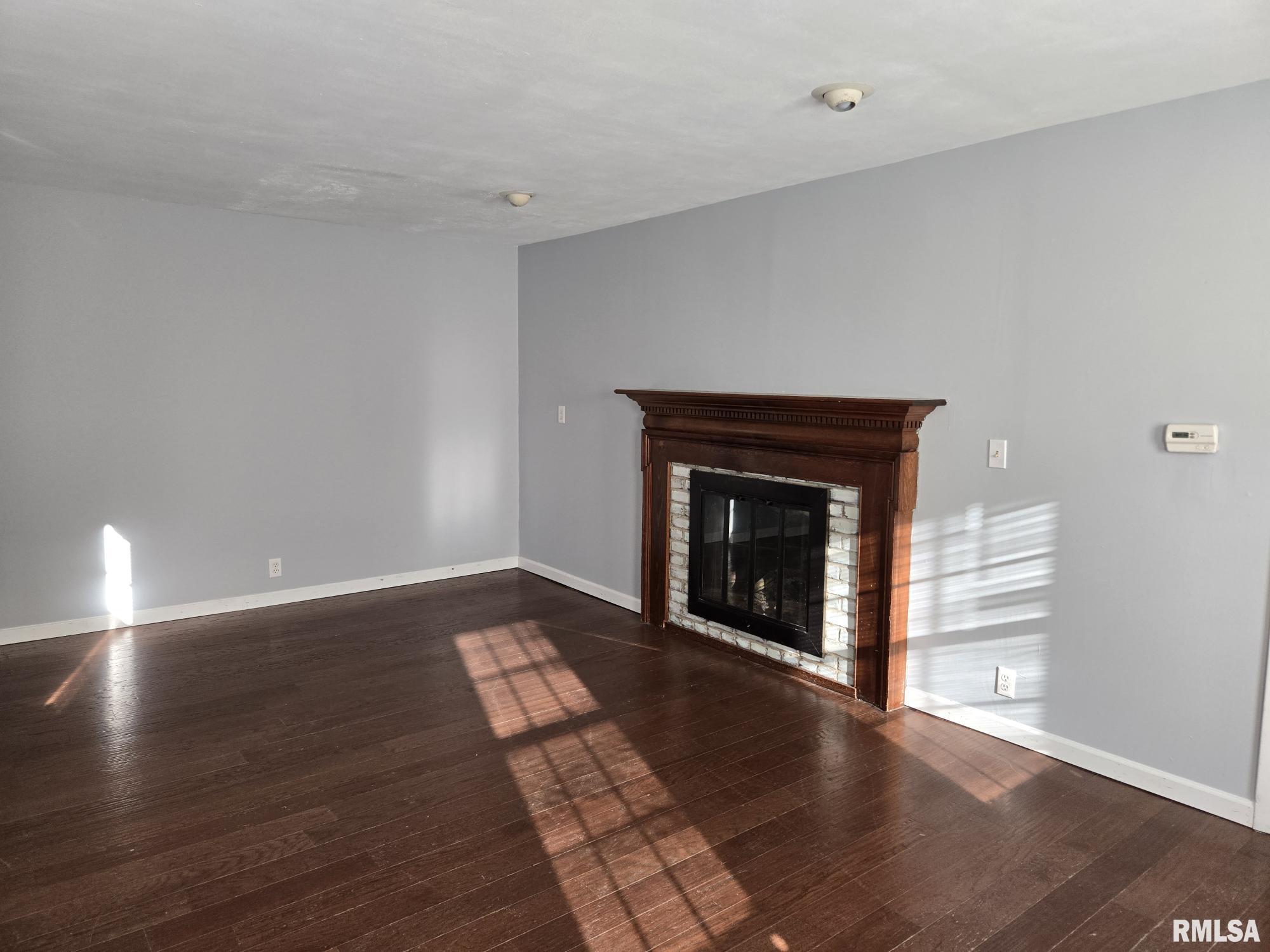 12211 Shattuc Road Carlyle, IL 62231 - Photo 7 of 12 Gallery Image 7