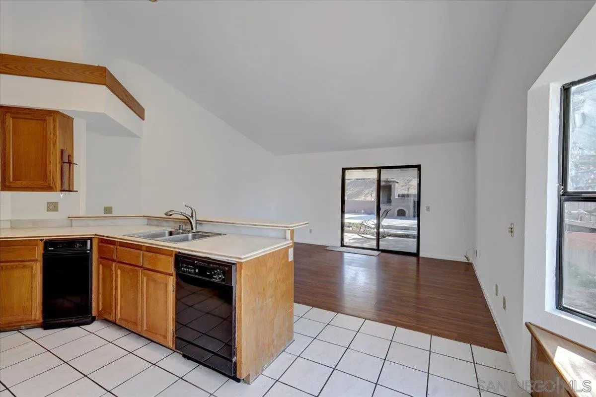 16329 Swartz Canyon Road Ramona, CA 92065 - Photo 6 of 34 Gallery Image 6