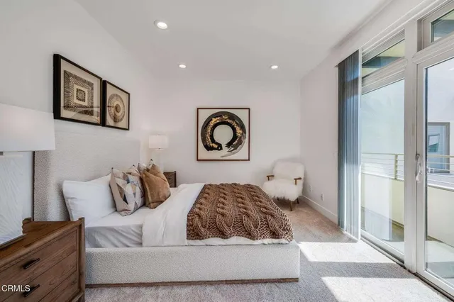 $1,169,000 | 239 South Marengo Avenue, Unit 102, Pasadena, CA 91101