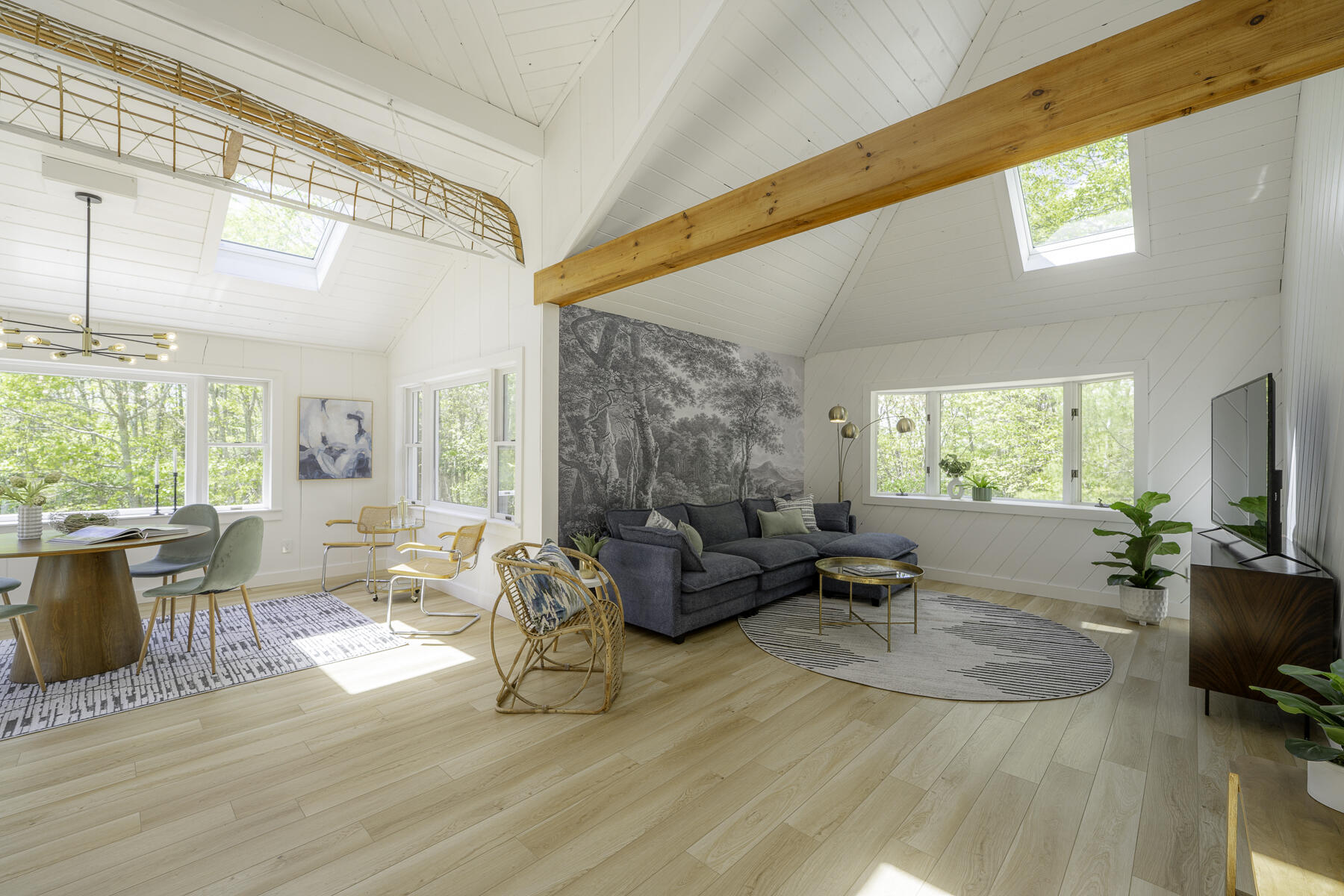 2208 Friendship Road Waldoboro, ME 04572 - Photo 24 of 76 Great Room