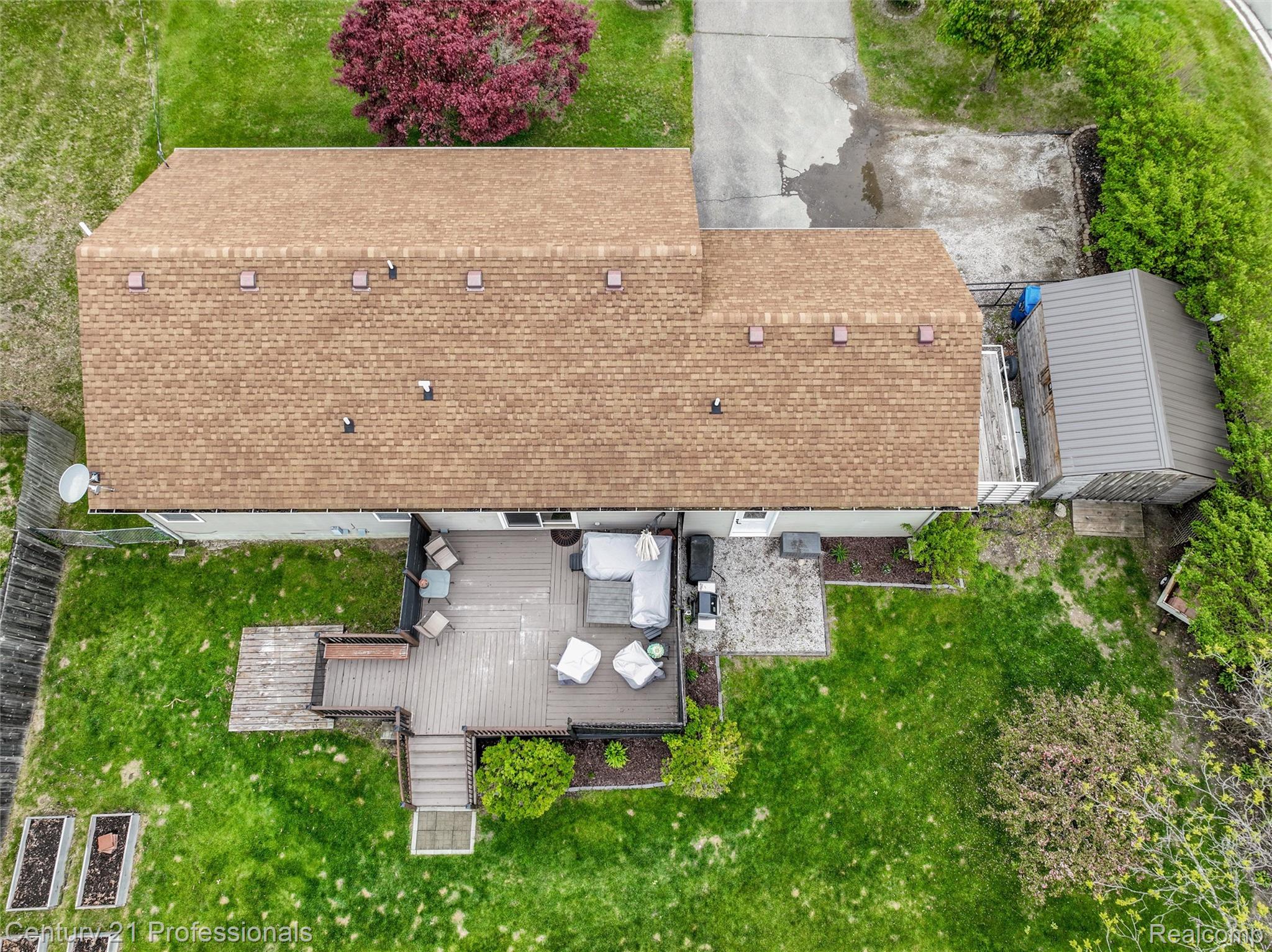 1203 Eason Road Waterford, MI 48328 - Photo 28 of 35 31-1203 Eason Rd 0008.jpg