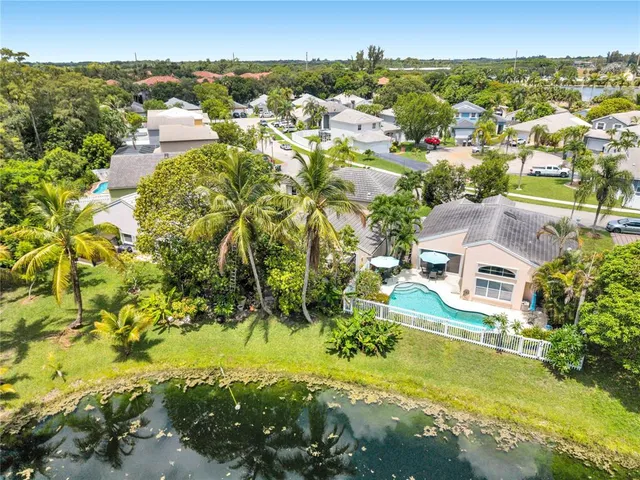 $649,000 | 5524 Northwest 55th Drive, Coconut Creek, FL 33073