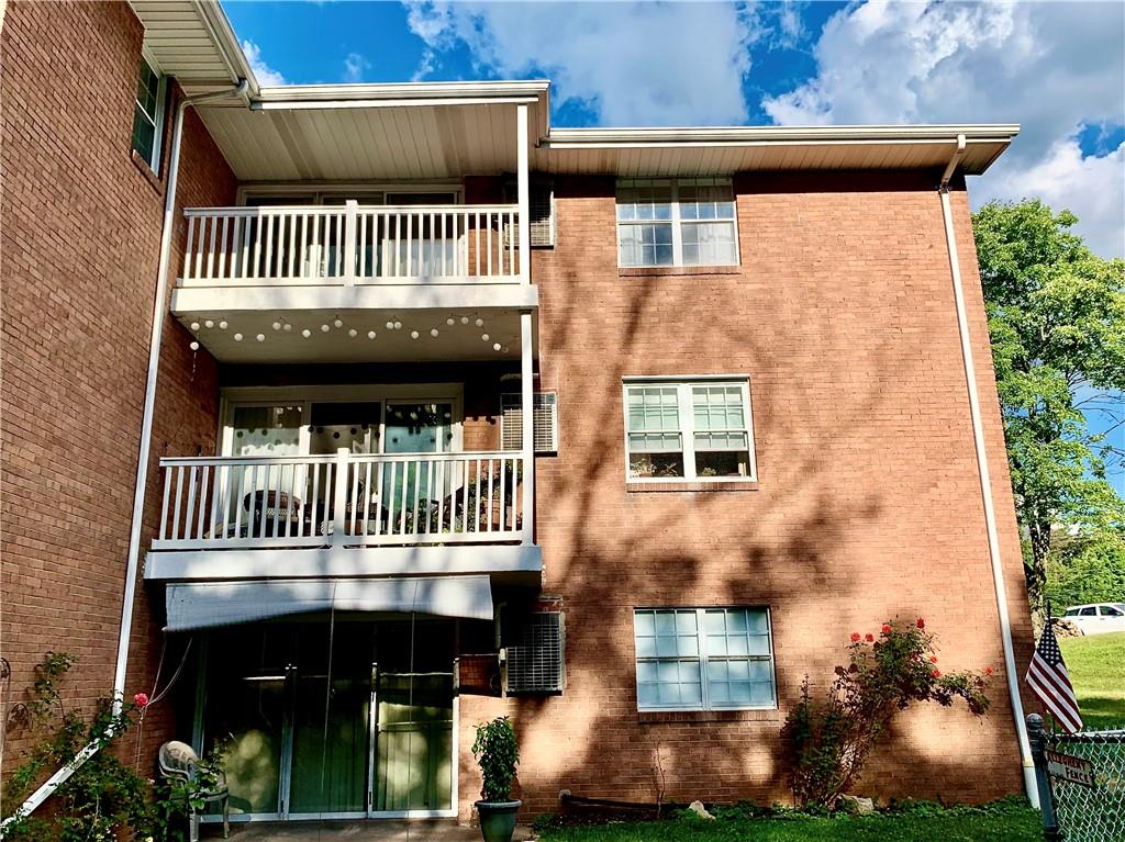 205 Coraopolis Road, Unit 11 Coraopolis, PA 15108 - Photo 13 of 19 Gallery Image 13