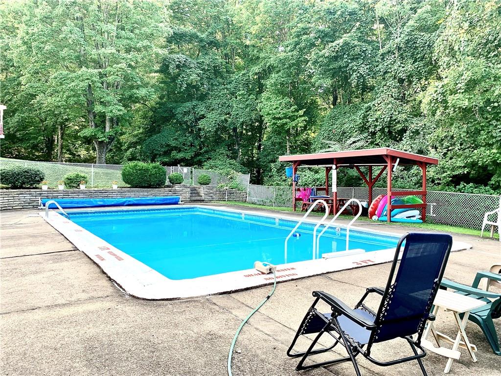 205 Coraopolis Road, Unit 11 Coraopolis, PA 15108 - Photo 14 of 19 Gallery Image 14