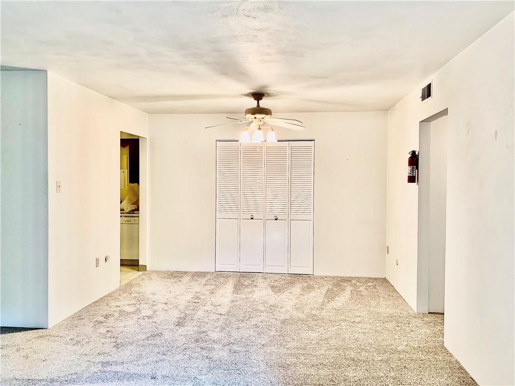 205 Coraopolis Road, Unit 11 Coraopolis, PA 15108 - Photo 5 of 19 Gallery Image 5