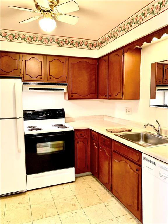 205 Coraopolis Road, Unit 11 Coraopolis, PA 15108 - Photo 6 of 19 Gallery Image 6