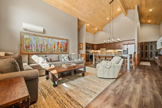 $1,325,000 | 235 Skimobile Road, Unit 1404, Conway, NH 03860