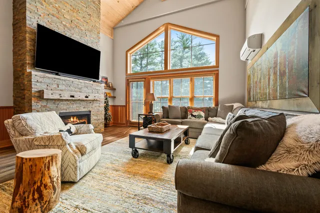 $1,325,000 | 235 Skimobile Road, Unit 1404, Conway, NH 03860