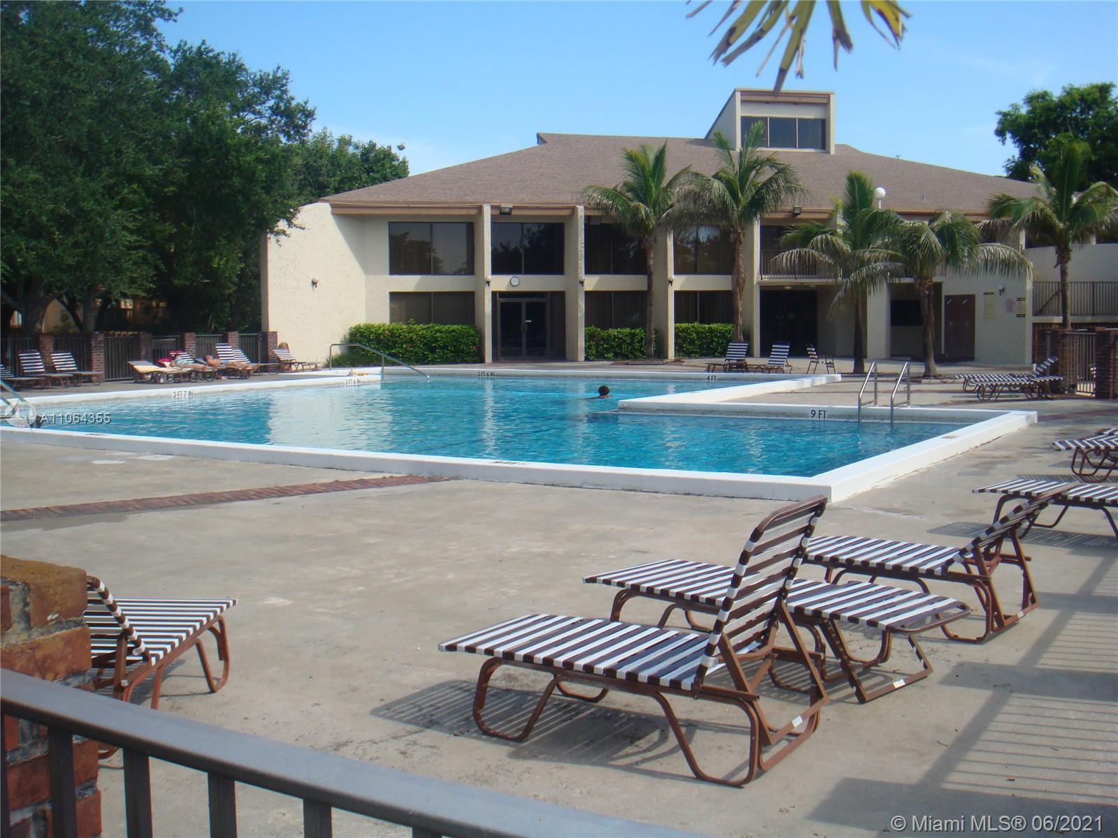 Kendall Miami, FL 33176 - Photo 11 of 13