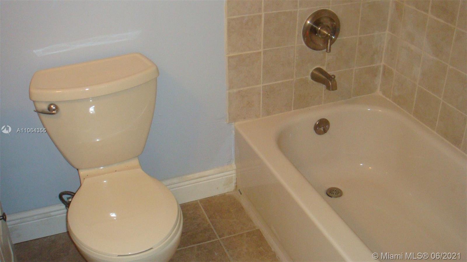 Kendall Miami, FL 33176 - Photo 9 of 13