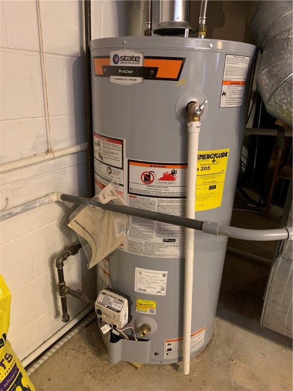 229 Birch Lane Webster, NY 14580 - Photo 46 of 49 40 gal water heater